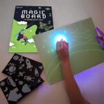 Nene Toys iLight – Magische Tafel Zaubertafel – Zeichnen & Malen mit Licht für Kinder – Mal-Spiel für Jungen & Mädchen von 3 bis 12 Jahre – Kreatives, Originelles & Lehrreiches Geschenk