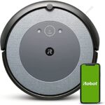 iRobot Roomba i3 (i3152) App-steuerbarer Saugroboter , Zwei Gummibürsten für alle Böden, Ideal bei Haustieren, Individuelle Anpassung per App, Kompatibel mit Sprachassistenten