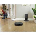 iRobot Roomba i3+ Saugroboter mit Absaugstation | App-Steuerung, 2 Gummibürsten, Haustierfreundlich, Sprachassistent-kompatibel – Bild 12