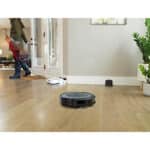 iRobot Roomba i3 (i3152) App-steuerbarer Saugroboter , Zwei Gummibürsten für alle Böden, Ideal bei Haustieren, Individuelle Anpassung per App, Kompatibel mit Sprachassistenten – Bild 11