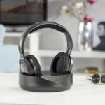 Thomson kabelloser Funk-Kopfhörer mit Ladestation (Over-Ear-Kopfhörer für Fernseher/TV, schnurloser Kopfhörer mit Reichweite 100 m, 863 MHz, PLL-System) – Bild 4