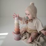 mushie Stapelbecher Spielzeug, Stapelturm mit 8 Bechern, Für Babys & Kinder, Sicher, Hochwertig & Langlebig, BPA/PVC/Phthalat-frei, Hergestellt in Dänemark | – Bild 4