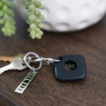 Tile Essentials | Slim (2022) Schlüsselfinder - inkl. Community Suchfunktion, iOS und Android App, kompatibel mit Alexa und Google Home – Bild 7