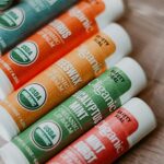 Cliganic Bio-Lippenbalsam-Set – 6 Geschmacksrichtungen – 100 % natürliche Feuchtigkeitscreme für rissige und trockene Lippen – Bild 3