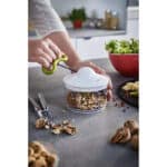 Tefal Zerkleinerer | Ohne Strom | Multizerkleinerer für Gemüse, Obst, Zwiebeln, Nüsse, Knoblauch, Babynahrung – Bild 4
