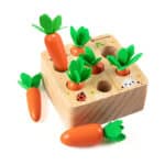 XIAPIA Holzspielzeug ab 1 Jahr, Baby Motorik Spielzeug für 12 Monate Jungen und Mädchen, Montessori Sortierspiel Holzpuzzle Karottenernte, Lernspielzeug für Kinder als Geburtztag Geschenk