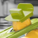Genius Nicer Dicer Smart (6 tlg.) in Grün, Gemüseschneider für Würfel, Stifte, Scheiben, Streifen und Viertel, Salatschneider Mandoline Gurkenhobel – Bild 3