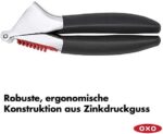 OXO Good Grips Knoblauchpresse zum Zerdrücken von Knoblauch und Ingwer & Good Grips abgewinkelter Messbecher &  Pendel Sparschäler & Good Grips Schäler & Schäler / Peeler mit Julienne-Funktion – Bild 4