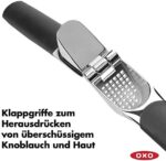 OXO Good Grips Knoblauchpresse zum Zerdrücken von Knoblauch und Ingwer & Good Grips abgewinkelter Messbecher &  Pendel Sparschäler & Good Grips Schäler & Schäler / Peeler mit Julienne-Funktion – Bild 5