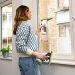 Kärcher Fensterreiniger-Konzentrat RM 503, für eine streifenfreie Reinigung von Fenstern, Glas, Spiegeln und Duschkabinen, 500ml Konzentrat ergeben verdünnt 6,25l Reinigungsflüssigkeit – Bild 5