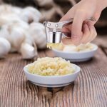 Jsdoin Knoblauchpresse, Knoblauchschneider Garlic Press, Knoblauch Crusher Praktischer Küchenhelfer Spülmaschinenfest Robust – Bild 4