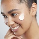 Elemis Superfood Glow Priming Moisturiser, leichte Gesichtscreme für glatte und strahlende Haut, präbiotische Feuchtigkeitscreme, tägliche Feuchtigkeitspflege für einen taufrischen Teint, 60 ml – Bild 5