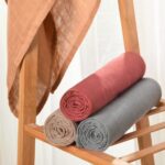 momcozy Baby Pucktuch, Mulltuch 120 x 120cm 4er Set, Mullwindeln aus Baumwolle und Bambus, Bio-Baumwolle Pucktuch Wickeltuch Baby Swaddle Blanket – Bild 6