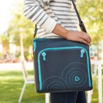 Munchkin Sitzerhöhung für unterwegs, faltbar, Reisetasche verwandelt sich in Boostersitz, mit Platz für Flaschen, Windeln und mehr – Bild 5