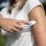bite away® neo - der Original Stichheiler mit LED-Ring - Mückenstich Elektro Stichheiler - der Insektenstichheiler. bite away neo - elektronischer Stichheiler. Ersetzt Nicht den Mückenschutz – Bild 3