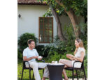 Keter Pacific Cool Bar, 3-in-1 Cocktailtisch, Couchtisch und Outdoor Eiskühler in Rattanoptik, UV-geschützt und wetterfest, braun, Kühlbox 30l Volumen