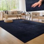 Navy-blau