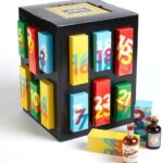 Limitierter Premium-Spirituosen Adventskalender 2023 | 24 Miniaturflaschen inklusive Cocktail Shaker Set und Booklet | Whisky, Gin, Rum, Vodka, Likör