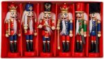 The Twiddlers 6 Traditionelle Weihnachts Nussknacker aus Holz, 13cm - Christbaumschmuck Weihnachtsschmuck – Bild 9