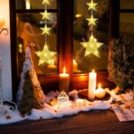 Qedertek Weihnachtsbeleuchtung – 2er Set Sternen-Lichtervorhang für Fenster, Batteriebetrieben mit Timer & 2 Modi