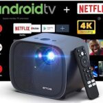ETOE 1080P Smart Projector, Videoprojektor mit Autofokus und Trapezkorrektur, Android TV 11.0, Zwei 10-W-Lautsprecher, Netflix-Zertifiziert, Wireless Chromecast, Filmprojektor mit Tragetasche