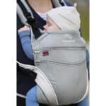 manduca Babytrage XT – All-In-One Babytrage für Neugeborene ab 3,5 kg und Kleinkinder bis 20 kg – ergonomische Kindertrage mit verstellbarem Steg – Einheitsgrösse – Bild 4