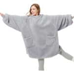 BEDSURE Hoodie Decke mit Ärmeln Deckenpullover - Tragbare Decke zum Anziehen als Geschenke für Frauen Damen, Warm Kuschelpullover Erwachsene weich Ärmeldecke – Bild 7