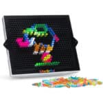 Basic Fun 2215 Lite-Brite Ultimate Classic, Light Up Drawing Board, LED Drawing Board with Colours – Bild 3