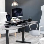 VIVO 32” Stehpult-Konverter mit höhenverstellbarem Aufsatz, Steh-Sitz-Arbeitsplatz für zwei Monitore und Laptop, mit breiter Tastaturablage – Bild 8