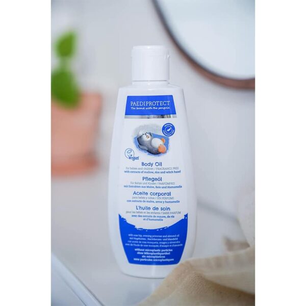 PAEDIPROTECT Pflegebox, Haut Pflegeset mit 1x Gesichtspflege, 1x Shampoo & Waschlotion, 1x Pflegelotion für Babys- und Kinder, 1x Pflegebad, 1x Pflegeöl, Geschenkset mit Pflegeprodukten