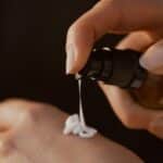 JUNGLÜCK Retinol Creme | Leichte Feuchtigkeitscreme für Hautregeneration – Bild 5