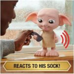 Interaktive Dobby-Puppe -  Harry Potter's Hauself mit 30+ Geräuschen & Bewegungen – Bild 6