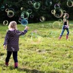 Joyibay Seifenblasen Set - 15-teiliger Bubble-Zauberstab für Kindergeburtstage und Partys