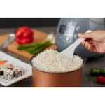 Yum Asia Panda Mini-Reiskocher mit Ninja-Keramikschüssel und Advanced Fuzzy Logic (3,5 Tassen, 0,63 Liter) 4 Reisfunktionen, 4 Multicooker-Funktion, 220–240V