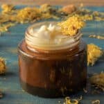 bedrop Bee Cream Bienengiftsalbe - Hochdosiert mit Bienenwachs & 8 Kräuterextrakten, Kühlend & Wärmend