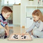 Schnell Hockey Brettspiel aus Holz – 2-in-1 Tischhockey & Katapult, Tragbares Partyspiel für Familie & Freunde