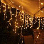 Eisregen Lichterkette Aussen 5-15m, 200-600 LED mit Timer, IP44 wasserdicht, 8 Modi für Weihnachten, Party, Garten, Balkon [Energieklasse F]