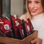 Premium Kaffee Adventskalender 2024 - Mit Liebe geröstet von Menschen mit Behinderung