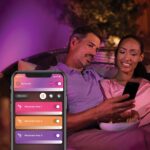 Philips Hue Resonate Außenwandleuchte – 16 Mio. Farben, App-Steuerung, Alexa-kompatibel [Energie G]