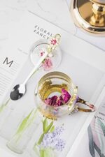 Luka Tech Glas-Teetasse mit Blumen & Schmetterling – Geschenk für Mama & Frauen