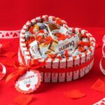 Kinderschokolade Valentinsgeschenk – Herzbox mit Kinder Riegel, Happy Hippo & mehr für sie & ihn