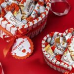 Kinderschokolade Valentinsgeschenk – Herzbox mit Kinder Riegel, Happy Hippo & mehr für sie & ihn