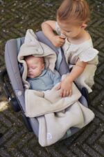 Jollein Fusssack Basic & Grain Knit – Für Babyschale & Autositz 0+ – 3/5-Punkt-Gurt – Strickmuster & Fleece