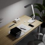 JKSWT Dimmbare Schreibtischlampe mit 5 Farbmodi, 72 LEDs, USB-Ladeanschluss & Touch-Steuerung – Augenfreundlich & mit Memory-Funktion [Energieklasse A]
