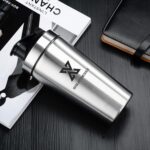 X SIM FITNESSX Edelstahl Shaker 700ml Für Sport, Gym & Yoga