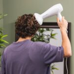 Remington Haartrockner Ionen (2200W) – Schonendes Styling mit Ionenpflege, 3 Heizstufen & 2 Aufsätze.