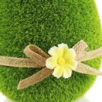 com-four®Osterdeko – Keramikfiguren mit Schleife & Blumen – Bild 3