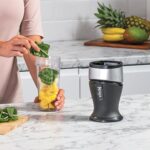 Ninja 700W Slim Mixer – Smoothie Maker mit 2x 470ml Bechern, zerkleinert Eis & gefrorenes Obst