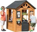 Backyard Discovery Spielhaus Timberlake aus Holz | Outdoor Kinderspielhaus für den Garten inklusive Zubehör | Gartenhaus für Kinder mit Fenstern.