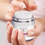 50 ml Hals- und Dékolleté-Creme mit Peptiden & Retinol – Straffende Anti-Aging-Pflege – Bild 4